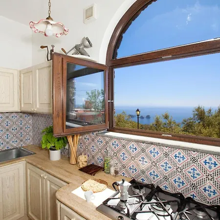 Villa - Ambra
