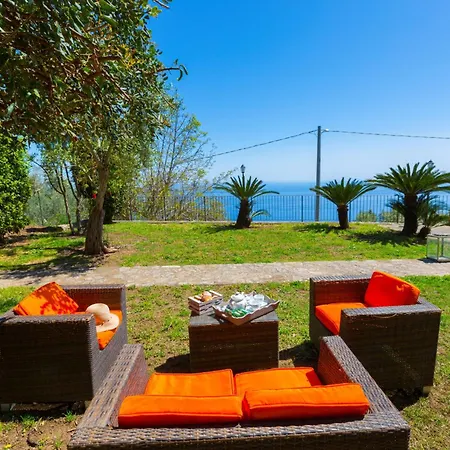 Villa - Ambra